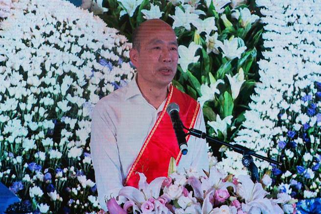 韩国瑜细数许崑源生前事蹟。（袁庭尧摄）