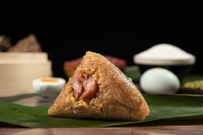 粽子已经不仅仅是一种食物，而且承载了一代代中国人的记忆，带去了一个个中华游子的乡愁。(示意图／达志影像)