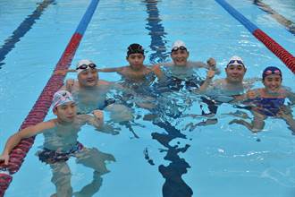 國訓中心組裝式泳池啟用 天氣、水溫是考驗