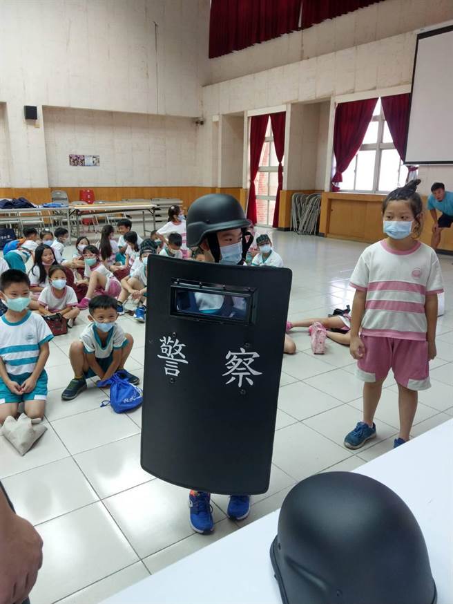 博愛國小一日小警察參訪竹北警分局 寶島 中時
