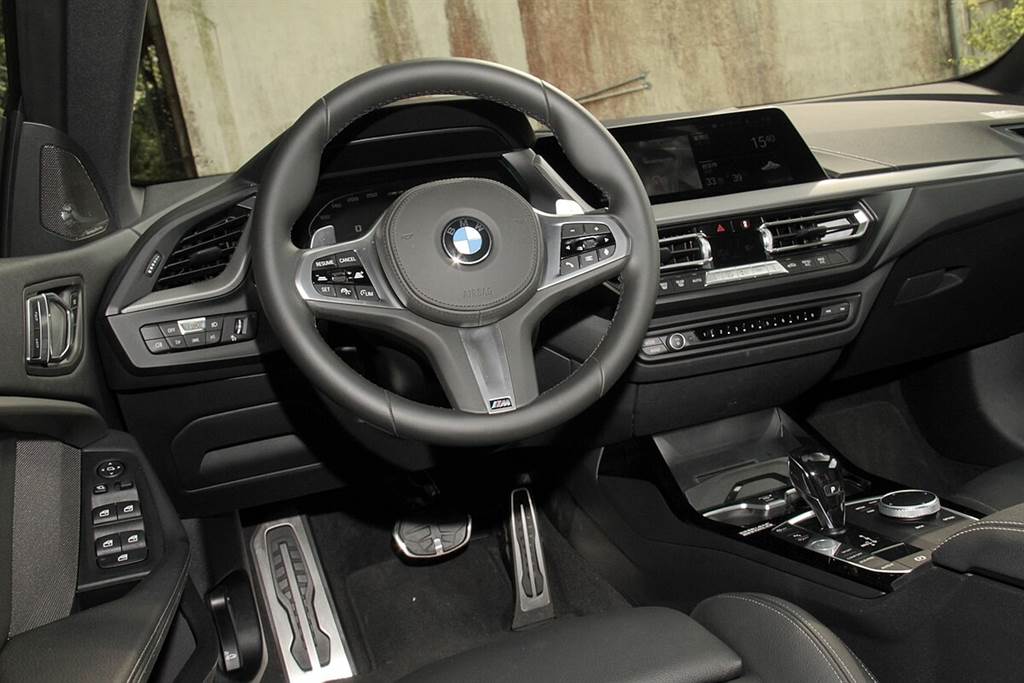 BMW M235i xDrive Gran Coupe最強四缸，愜意駕馭！