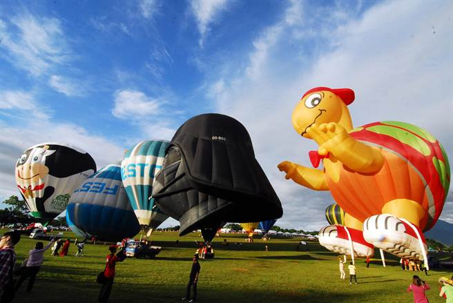 熱氣球嘉年華即將在11日登場，台東鄉親入園費有優惠好康。（莊哲權攝）