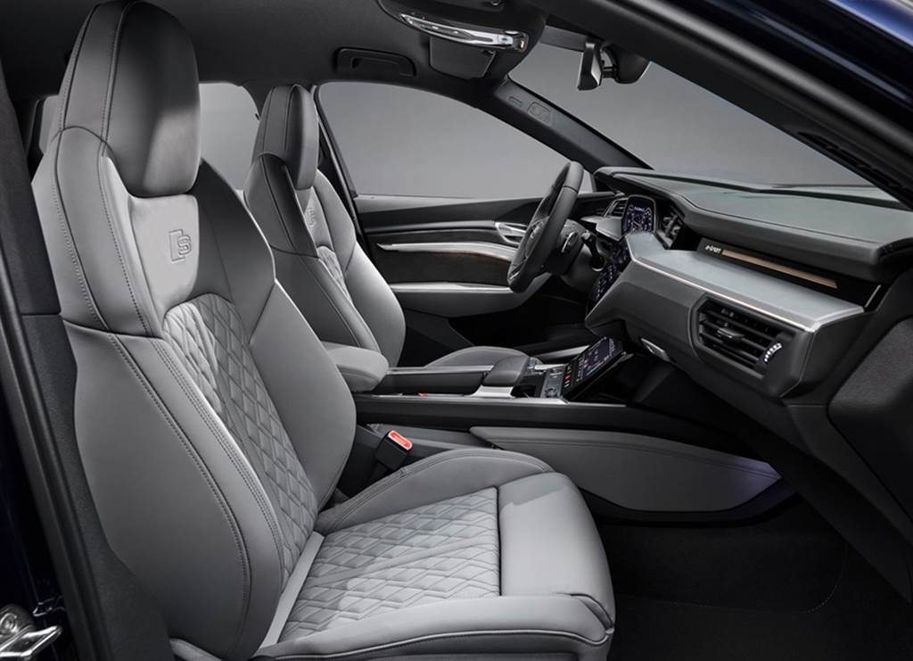 Audi正式推出高性能版e-tron S與e-tron S Sportback搭載三電動馬達