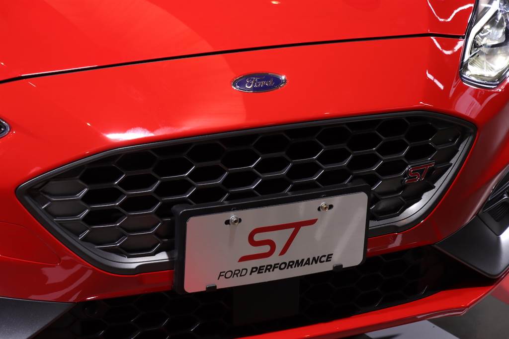 預接單價 142.8 萬，高性能中型旅行車 Ford Focus ST Wagon 率先來台預賞、9月正式發售！
