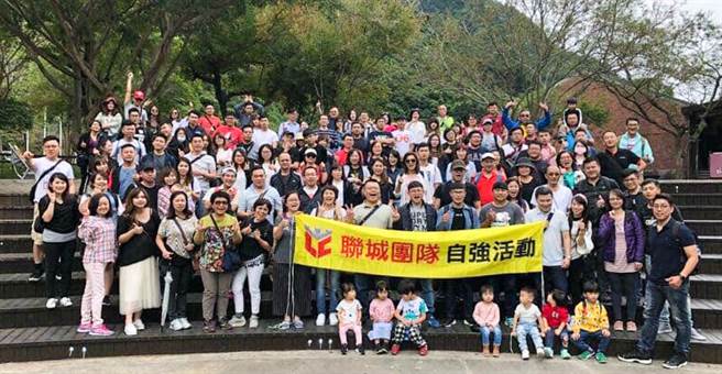 每年的台湾旅游由公司出钱，重机、登山和自行车等社团还可以请公费，谢坤志说「我对员工很慷慨！除了高薪之外，福利也相当优渥。」