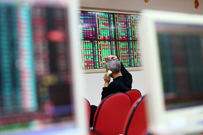 股市泡沫恐破裂？老谢：最投机的钱都在生技股衝浪。(本报系资料照)