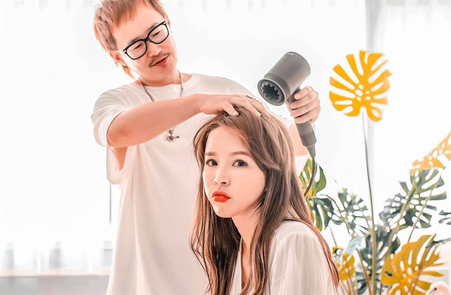 崔咪與先生Hommy（照片/擷取崔咪粉專）