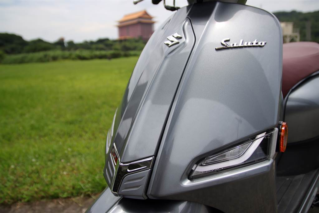 當義式經典外觀遇上日式精緻質感 Suzuki Saluto 125

