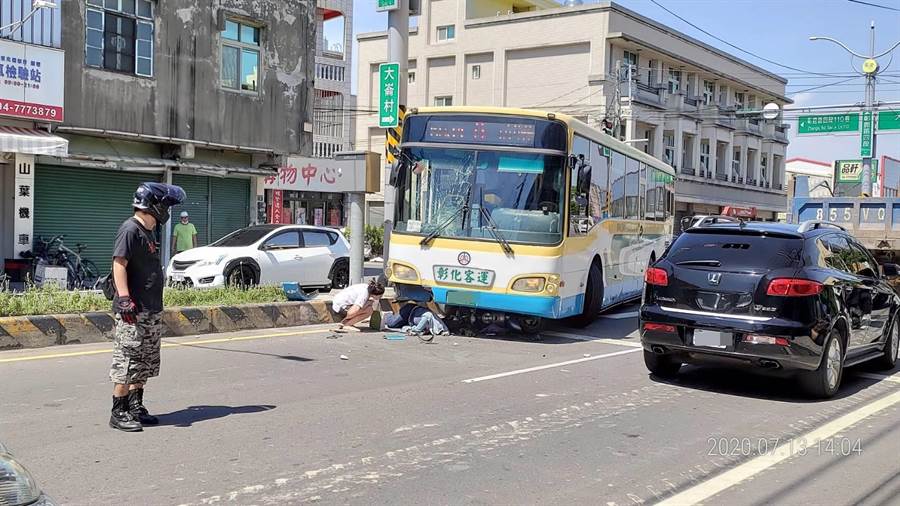 畫面曝光 福興女騎士遭彰客撞輾車牌竟印胸膛 社會 中時