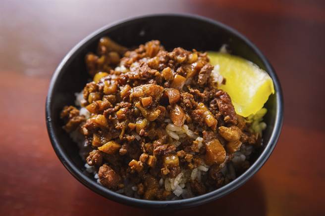 女友狂劈腿又不分手 他竟花2年用「滷肉饭」神报復(示意图／达志影像)