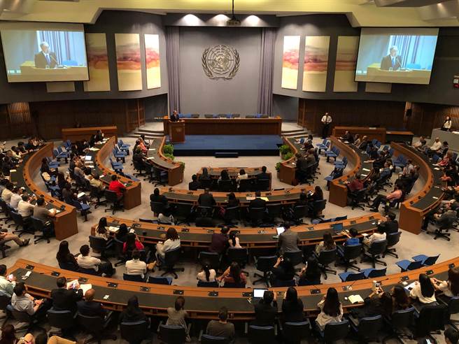 身為聯合國的工作人員，黃一展常需要出席聯合國會議，如2019年亞太地區的聯合國大會。（照片提供／黃一展）