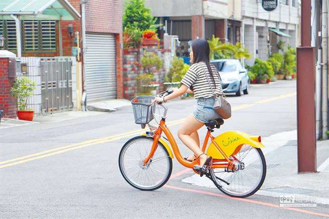 Googlge Maps共享單車路線規劃新功能將在10座城市推出，包含台灣的台北市與新北市。圖為YouBike。（本報資料照 何冠嫻攝）