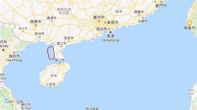 解放军空军将于雷州半岛西边海域（红圈处）实施大规模实弹演习。（取自Google Map）