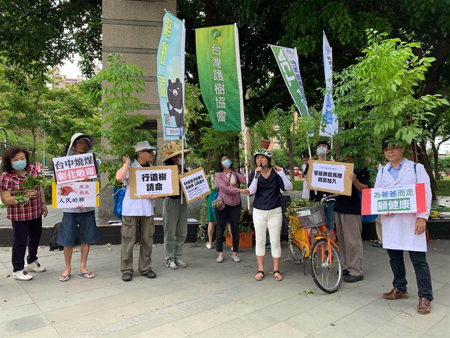 中部地區環保團體在後疫情時代舉辦第一場遊行，將於8月8日號召民眾「反空汙、抗暖化」。（林欣儀攝）