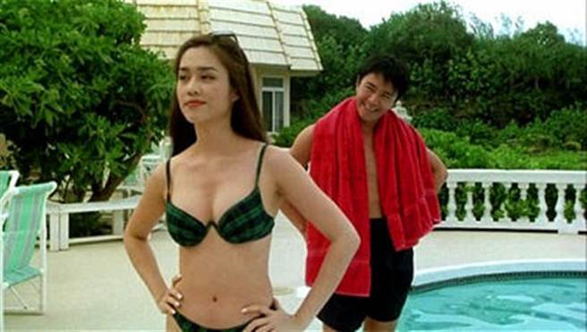 孙佳君第一部电影就是和周星驰合作，两人曾传绯闻。（图／电影截图）