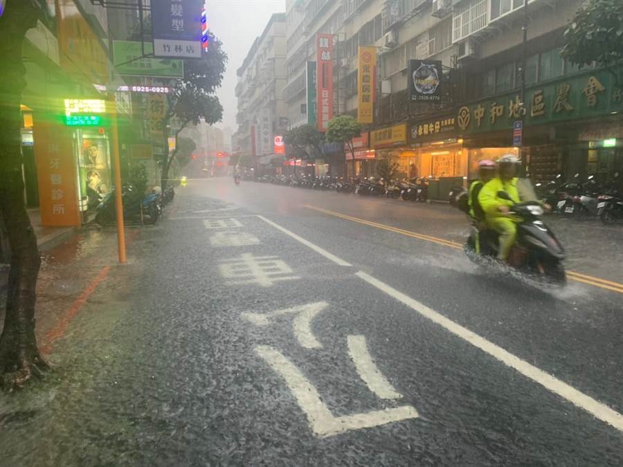 新北市大雨板橋 永和10分鐘雨量超標 生活 中時