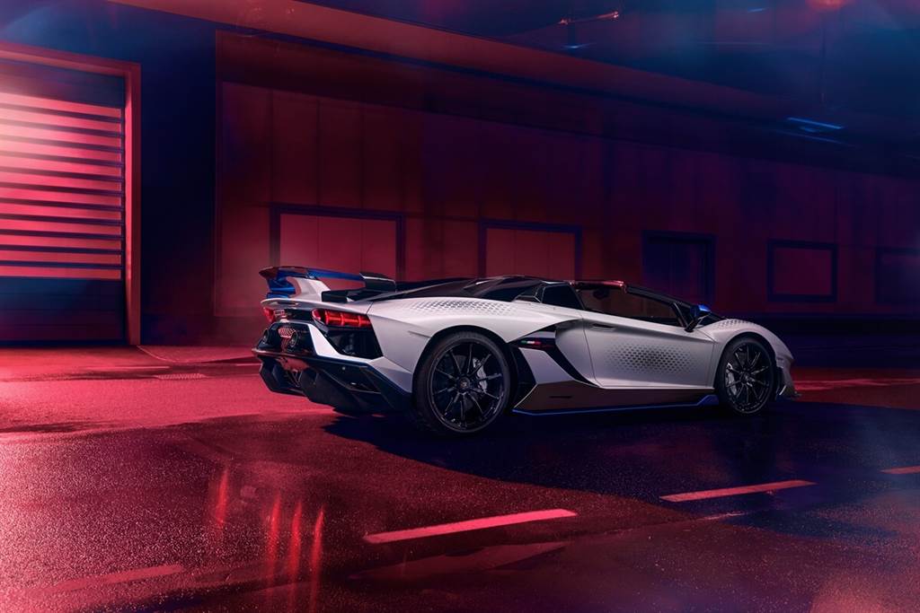 Lamborghini成立Ad Personam虛擬工作室 並推出Aventador SVJ Xago Edition