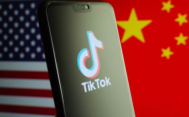 川普表示，他将于8月1日宣布正式封杀TikTok，另外也传出微软正在洽谈收购TikTok，届时所有权可能易手。（示意图／达志影像）