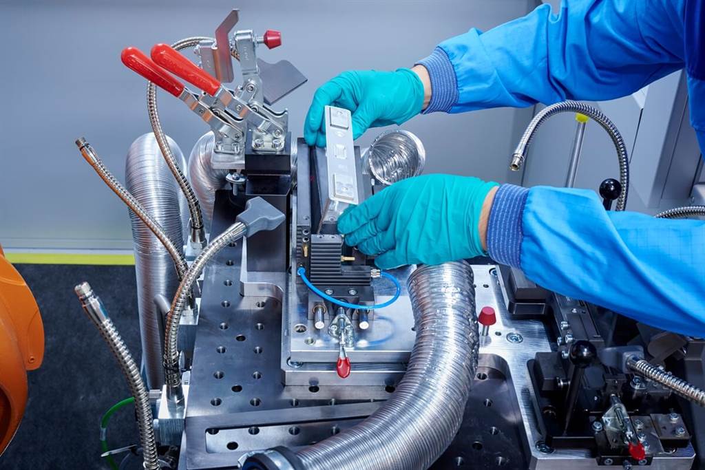 從原料到回收利用：BMW集團為電池組開發可持續的材料循環