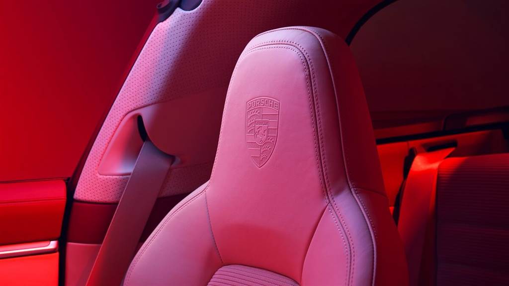 Porsche Heritage Design：櫻桃紅和燈芯絨的絕配經典復興