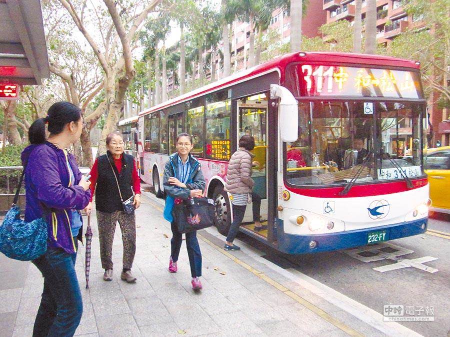 大型車行車視野輔助系統 獲9成駕駛認可