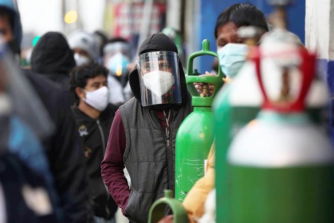 秘鲁是拉丁美洲新冠肺炎疫情最严重的地区之一，不过现在传出，当地不只受疫情衝击，上千名少女、女性在过去逾4个月的封锁期间下落不明，当局担心，这些女性恐遭遇不测。（资料照／美联社）