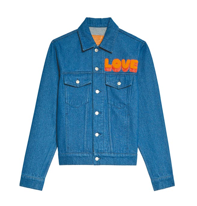 Sandro Homme LOVE刺繡牛仔夾克，9050元。（Sandro提供）
