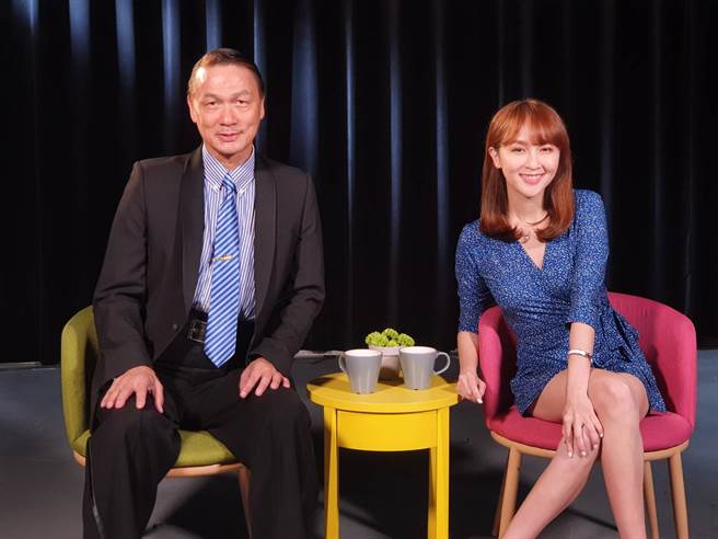 前主播蔡逸帆谢父亲，父兼母职的养育之恩。（照片/游定刚 拍摄）