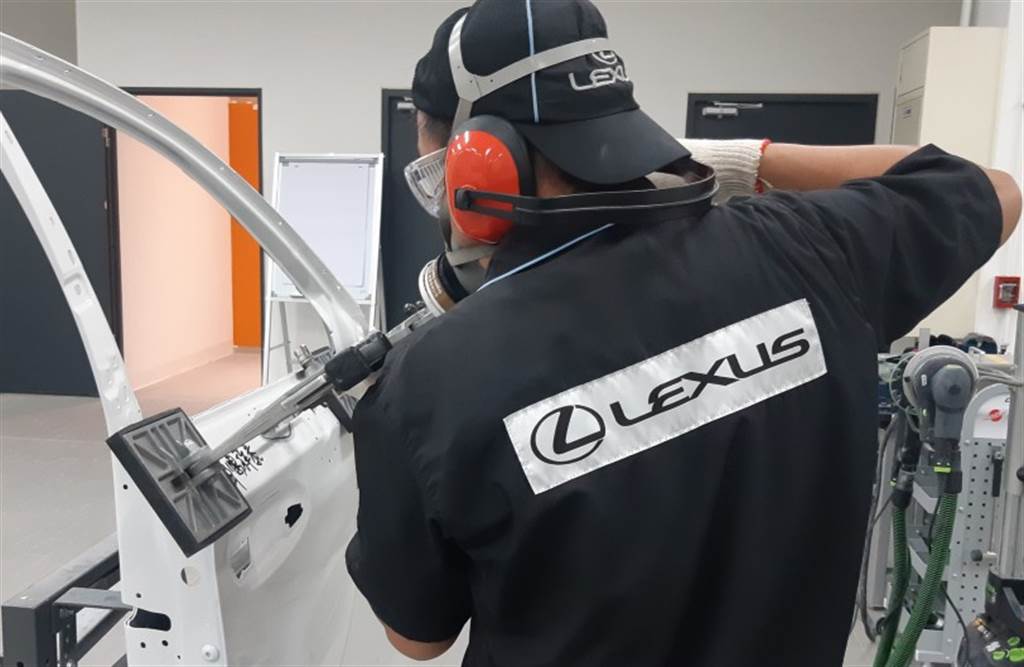 LEXUS導入鋁合金外板維修，提升顧客滿意度