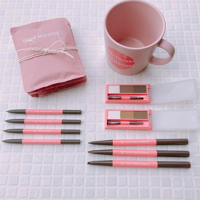 新包装採用Za全新品牌色的裸粉色系。（图／邱映慈摄影）
