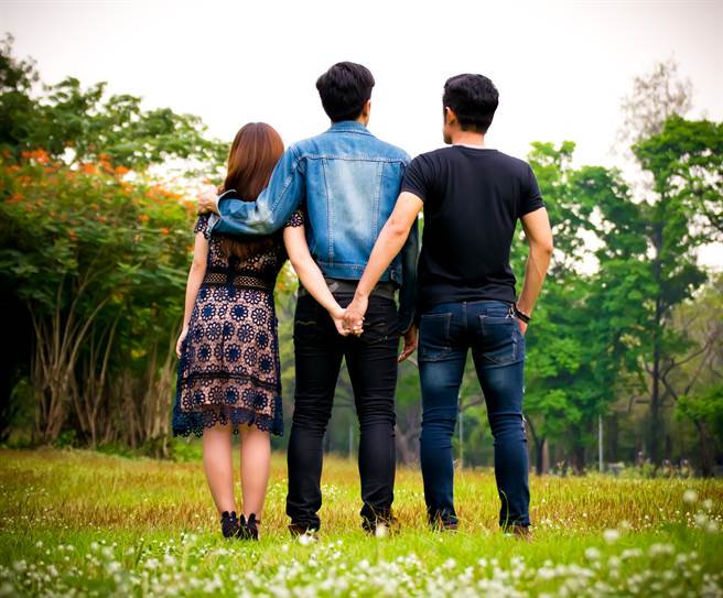 两人世界永远都容不下第三者。（图／达志影像）