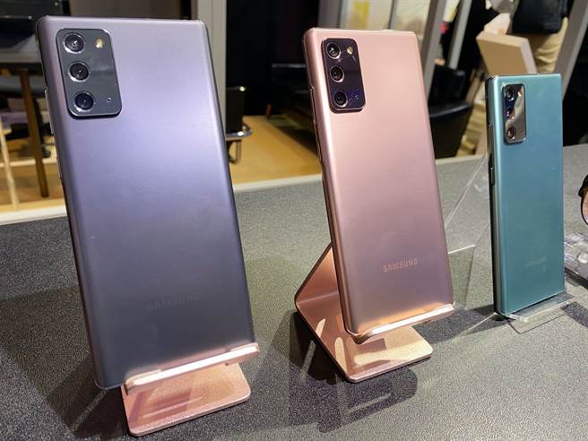 三星Galaxy Note 20系列今日在台公布售价与预购活动，订于8月28日正式上市。（黄慧雯摄）