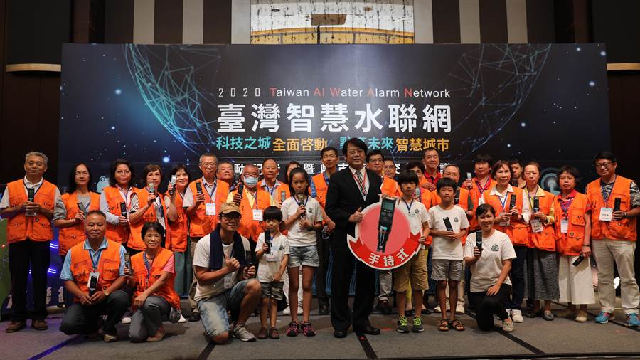 工研院17日與環保署及新竹市政府共同啟動「台灣智慧水聯網」。（陳育賢攝）