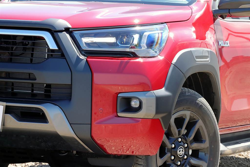 以完全「野性」征服冒險心靈，2021 Toyota Hilux 2.8 D4-D二度小改款