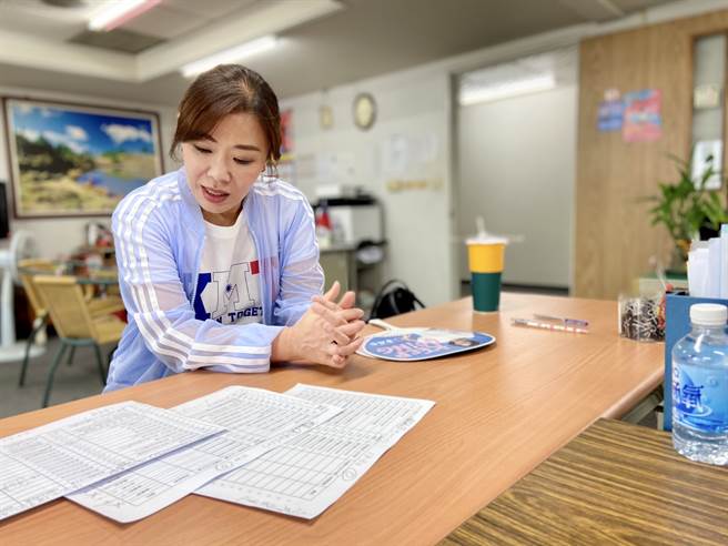 国民党副秘书长李彦秀怒批：自我下架的国号。(资料照)