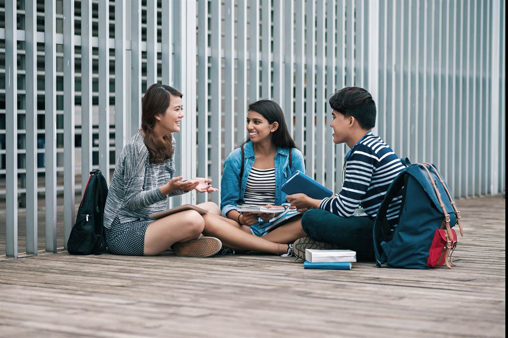 接待烏克蘭街舞老師 到比利時交換學行銷 她用英語豐富大學生涯 雜誌 網推