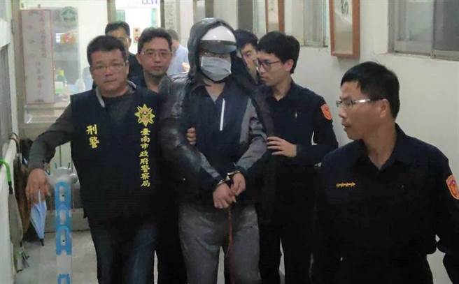 涉嫌2019年12月在玉井区真理佛堂前辈堂纵火，造成7死2伤的曾文彦，遭检察官求处死刑。（本报资料照）