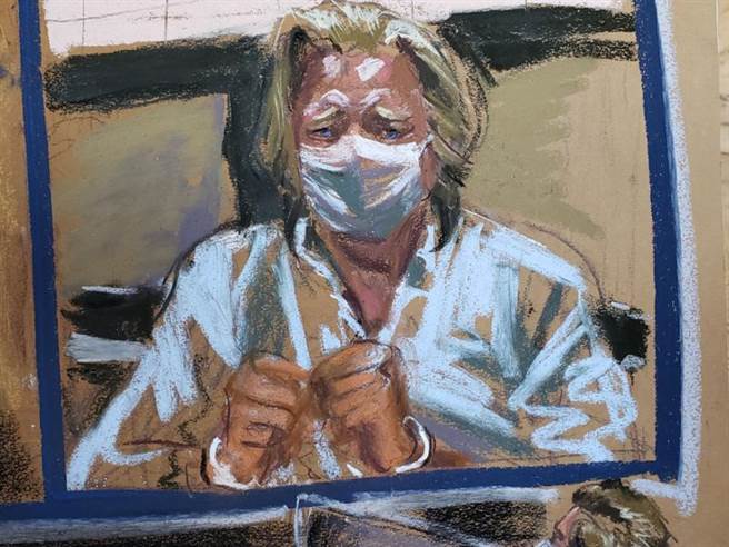 川普前选举操盘手、前首席顾问班农因涉嫌以「我们来筑墙」的替美墨边境筑墙的网路募款活动进行诈欺而遭捕，随后以500万美元保释。（路透社）