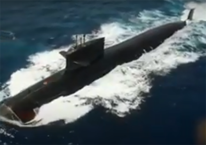093B型核潜艇在纪录片中的画面。（央视）