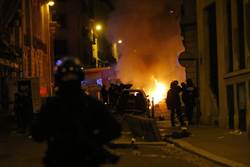 歐冠輸球不爽 法球迷香榭大道暴動150人被捕