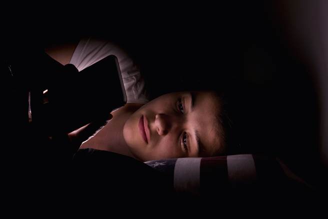 楼上没人却传怪声 手机SIRI突惊悚开口吐一字(示意图／达志影像)