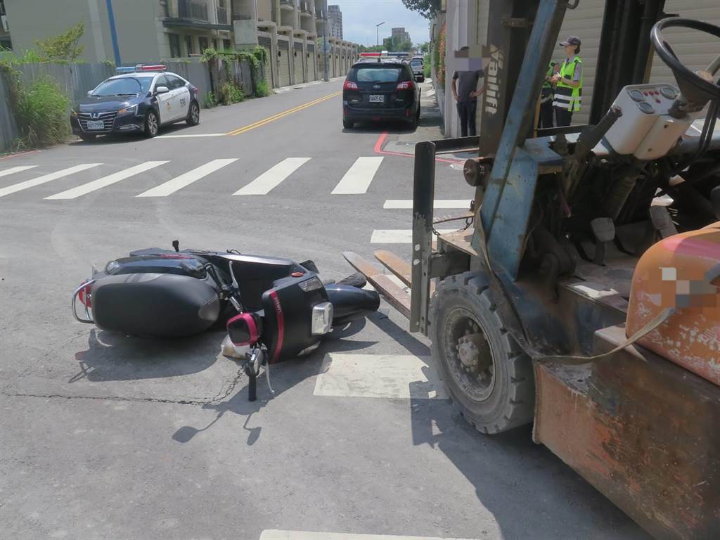 農曆七月幫用路人過車關交警放大絕 社會 中時