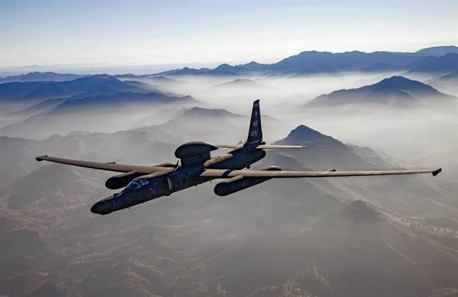 美國空軍的U-2偵察機服役超過60年，機體經過多次大改，增加許多外艙。(圖/美國空軍)