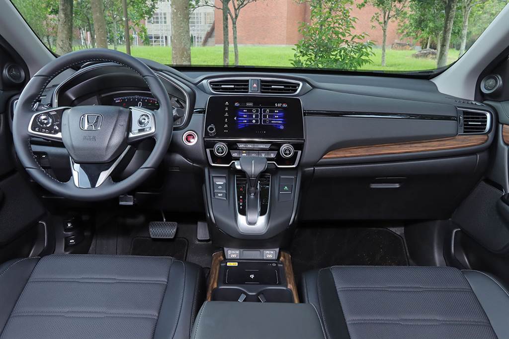 精益求精、持續擦亮「標竿」招牌，2021 Honda CR-V 1.5S VTEC TURBO 小改款