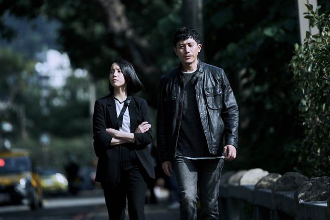 《追凶500天》莫子仪(右)与程予希双搭警探，被打造台版福尔摩斯与华生。（myVideo提供／黄慧雯台北传真）
