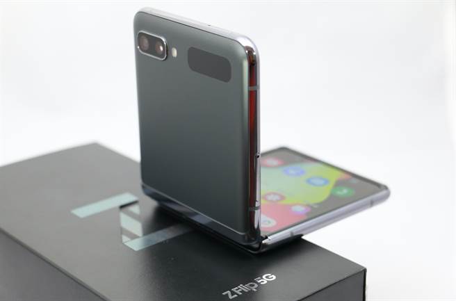 三星Galaxy Z Flip 5G 。（黄慧雯摄）