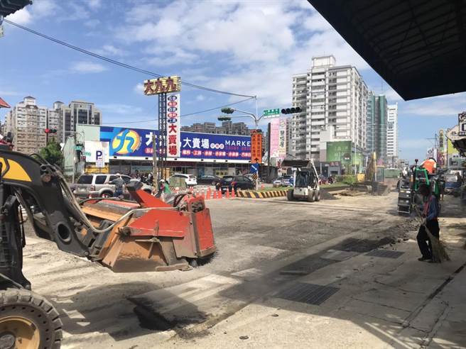 台南永康區中華路下陷29日下午3時半恢復通車 寶島 中時