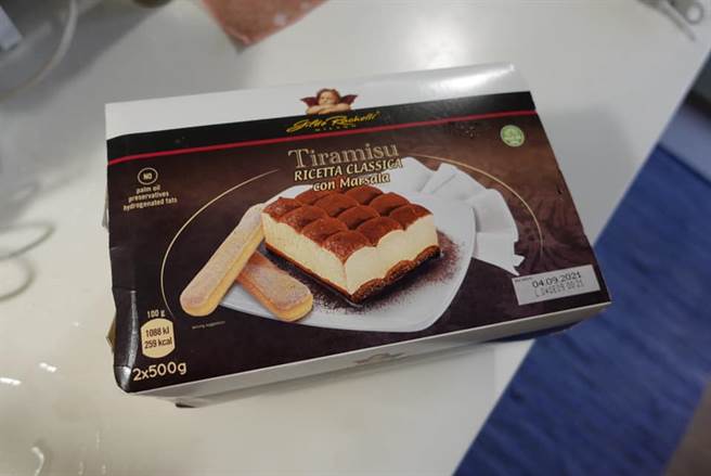好市多冷冻提拉米苏，吃过的网友都狂讚好吃。（图／撷取自好市多商品经验老实说）