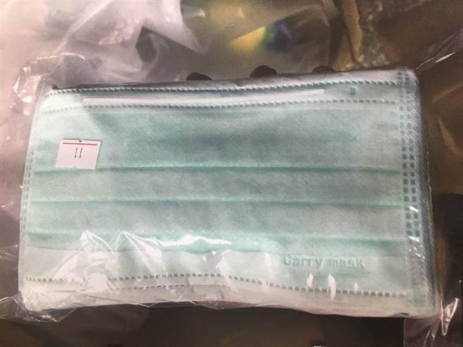 加利公司以陆制非医疗口罩混充MIT医疗口罩。（林周义摄）