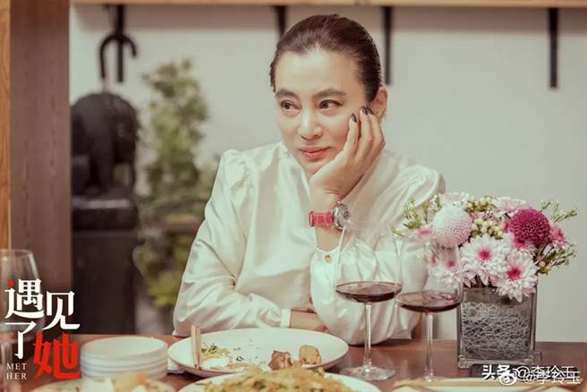 李玲玉上节目气质外貌依旧。（图／翻摄自李玲玉微博）